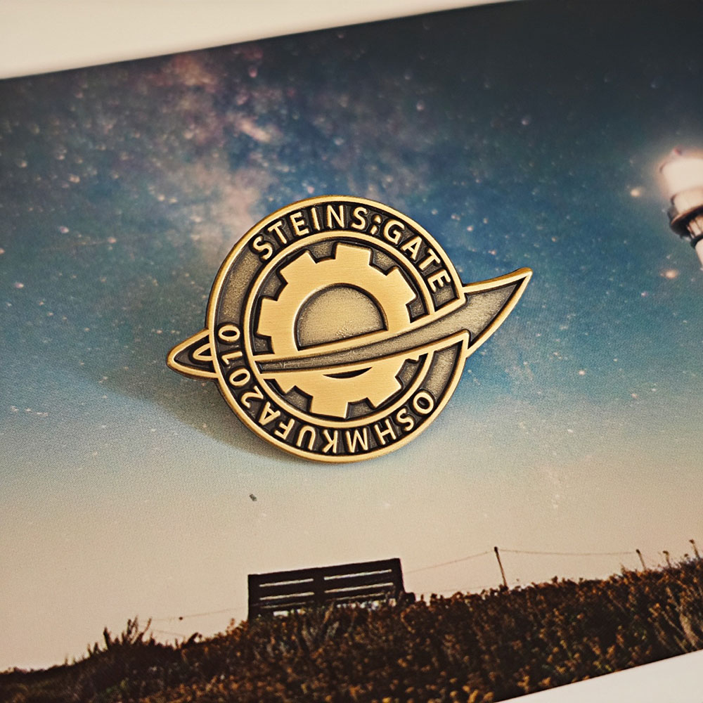 Steins;Gate Pin Anime Merchand - Anime Merchandise Logo avaliação e preço